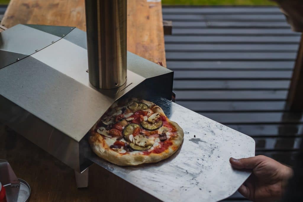 outdoor pizza oven temp