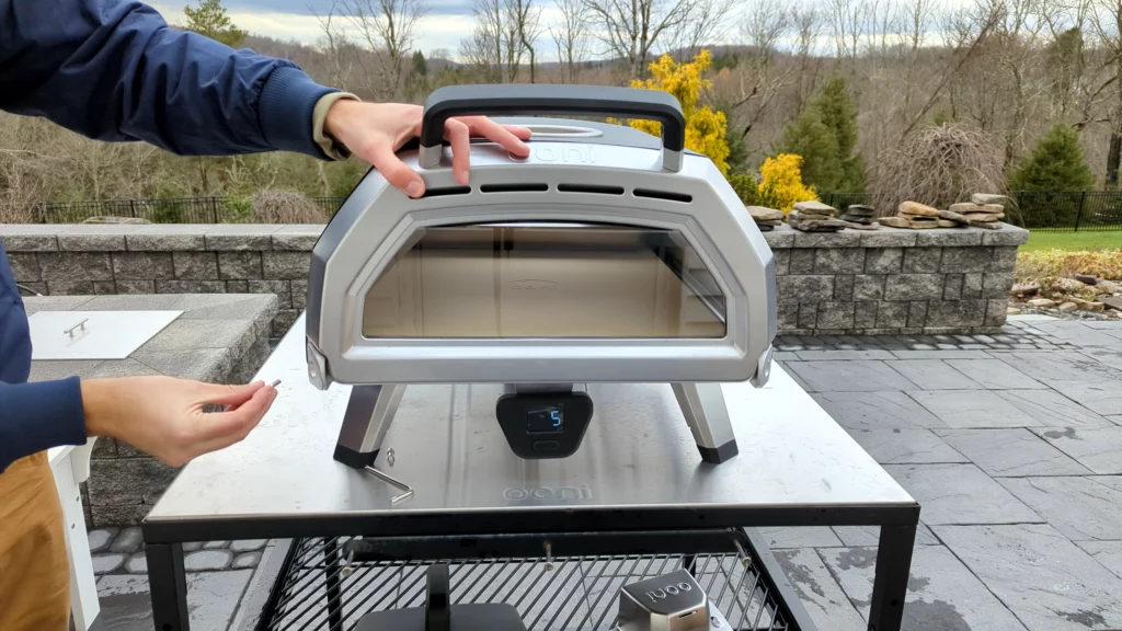 Ooni Karu 16 multifuel pizza oven works with wood, charcoal, and gas for  versatility » Gadget Flow