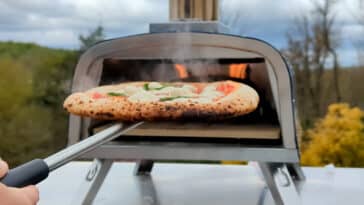 testing the Pizzello Forte pizza oven